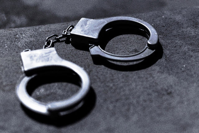 【New!!】万引きで逮捕!その後の流れは?後日実刑になる可能性は? 6 ac1120 arrest 2